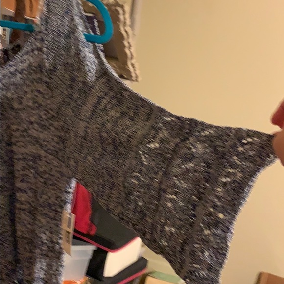 Blue sweater - Picture 2 of 3